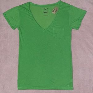 American Eagle 🦅 Deep V Pocket Tee - Size: S